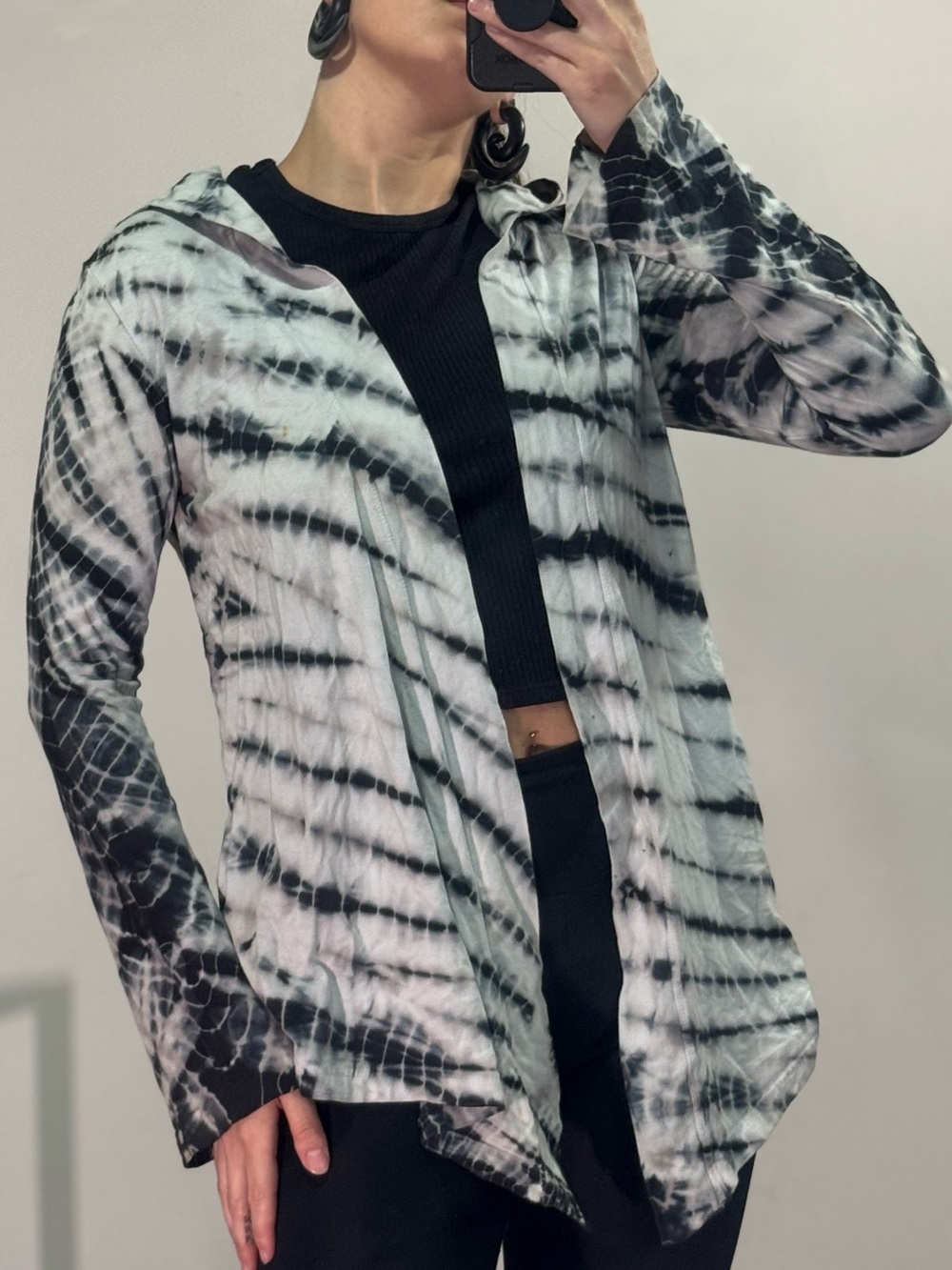 Tie-Dye Open Front Long Sleeve Shirt - Black & White